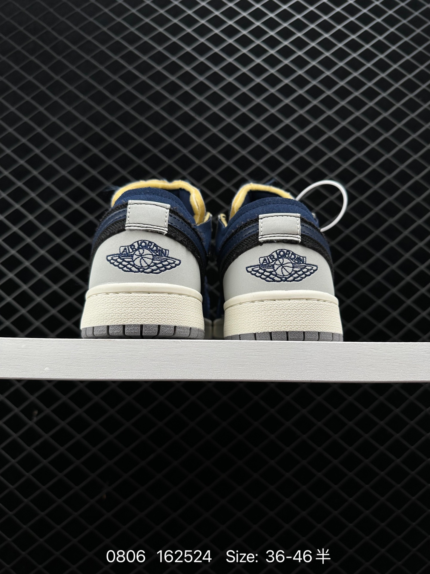 Air Jordan 1 Low SE Craft 